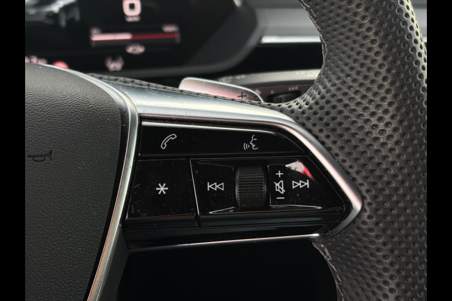 Audi SQ8 e-tron S quattro 115 kWh(1e Eig, Dealer OnderH, B&O, Luchtvering, Camera, Carplay, StoelV, Automatisch Inparkeren,Etc)