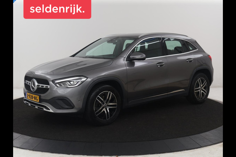 Mercedes-Benz GLA 200 Style | Half leder | Stoelverwarming | Trekhaak | Cruise control | Camera | Park assist | Carplay | Sfeerverlichting