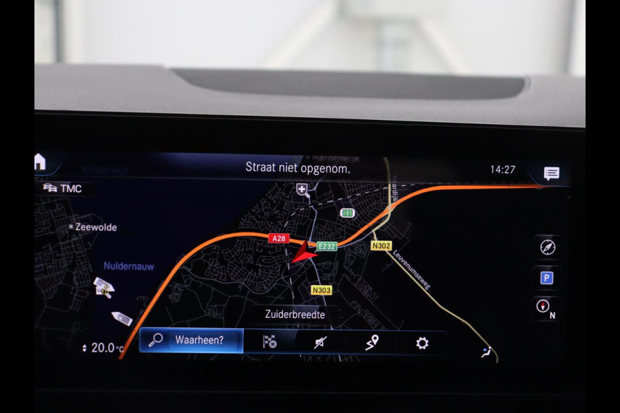 Mercedes-Benz GLA 200 Style | Half leder | Stoelverwarming | Trekhaak | Cruise control | Camera | Park assist | Carplay | Sfeerverlichting