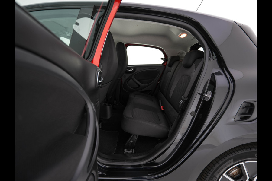Smart Forfour EQ Passion 18 kWh (3-Fase-22kW) {SoH-95%} Aut.*FACE-LIFT | LED-LIGHTS | HEATED-COMFORTSEATS | CRUISE | ECC | DAB | SMART-AUDIO | COOL/AUDIO-PACK | 15"ALU*
