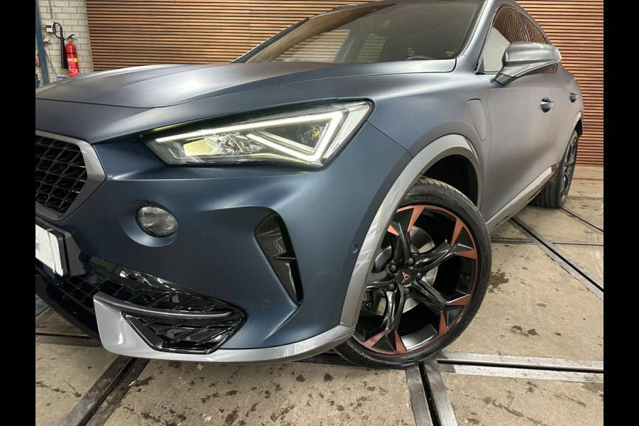 CUPRA Formentor 1.4 e-Hybrid VZ Perf. 245 PK| Frozen Petrol Blue| Perf.Seats| Ambient+| Winterpack| Matrix LED| ACC| DCC| 19 Inch