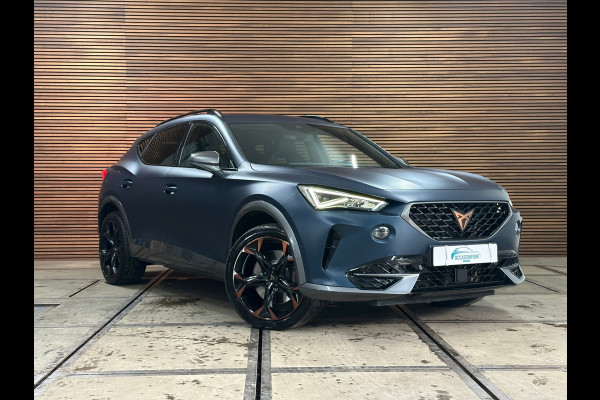 CUPRA Formentor 1.4 e-Hybrid VZ Perf. 245 PK| Frozen Petrol Blue| Perf.Seats| Ambient+| Winterpack| Matrix LED| ACC| DCC| 19 Inch