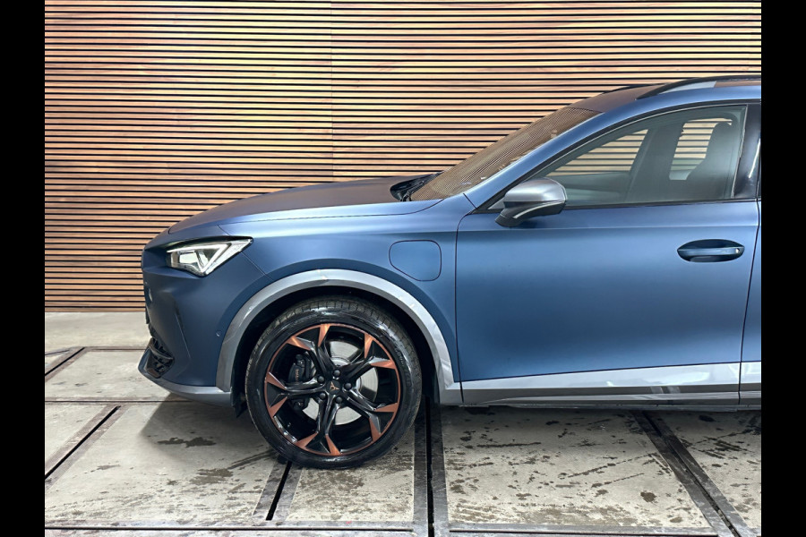 CUPRA Formentor 1.4 e-Hybrid VZ Perf. 245 PK| Frozen Petrol Blue| Perf.Seats| Ambient+| Winterpack| Matrix LED| ACC| DCC| 19 Inch