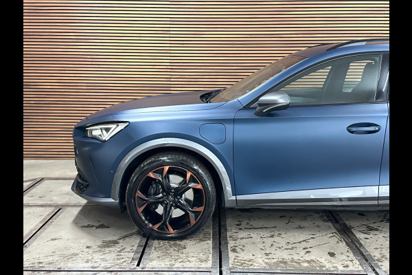 CUPRA Formentor 1.4 e-Hybrid VZ Perf. 245 PK| Frozen Petrol Blue| Perf.Seats| Ambient+| Winterpack| Matrix LED| ACC| DCC| 19 Inch