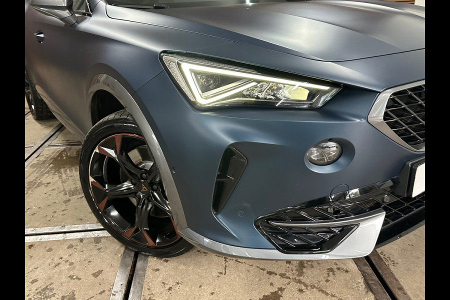 CUPRA Formentor 1.4 e-Hybrid VZ Perf. 245 PK| Frozen Petrol Blue| Perf.Seats| Ambient+| Winterpack| Matrix LED| ACC| DCC| 19 Inch