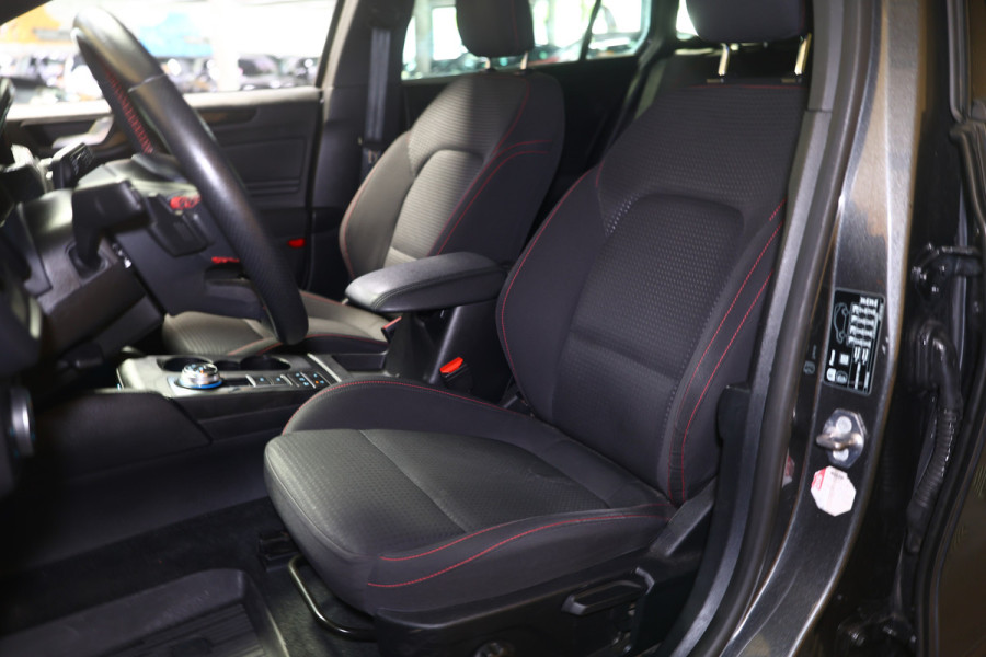 Ford FOCUS Wagon 1.0 EcoBoost ST line AUTOM NAVI B&O ACC CAMERA PDC LED STOELVW '18
