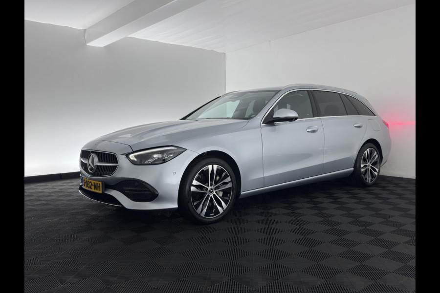 Mercedes-Benz C-Klasse Estate 300 e Luxury Line (Plug-in) [3-Fase-11kW] (INCL.BTW) Aut. *FULL-LED | AMBIENT-LIGHT | TOP-VIEW | MEMORY-PACK | WIDESCREEN-COCKPIT | HEATED-COMFORTSEATS | NAVI-FULLMAP | SHIFTPADDLES | PRIVACY-GLASS | DAB | 18''ALU*