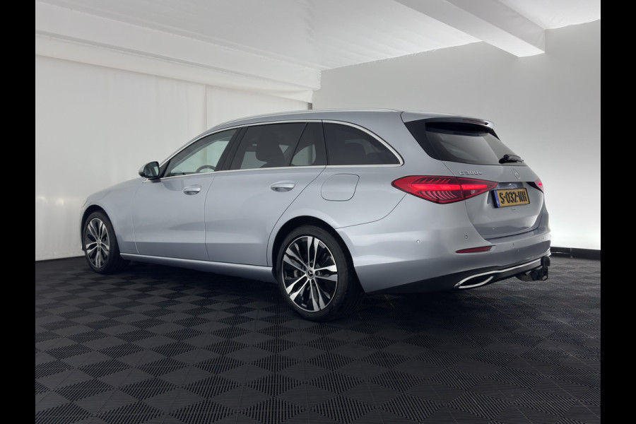 Mercedes-Benz C-Klasse Estate 300 e Luxury Line (Plug-in) [3-Fase-11kW] (INCL.BTW) Aut. *FULL-LED | AMBIENT-LIGHT | TOP-VIEW | MEMORY-PACK | WIDESCREEN-COCKPIT | HEATED-COMFORTSEATS | NAVI-FULLMAP | SHIFTPADDLES | PRIVACY-GLASS | DAB | 18''ALU*