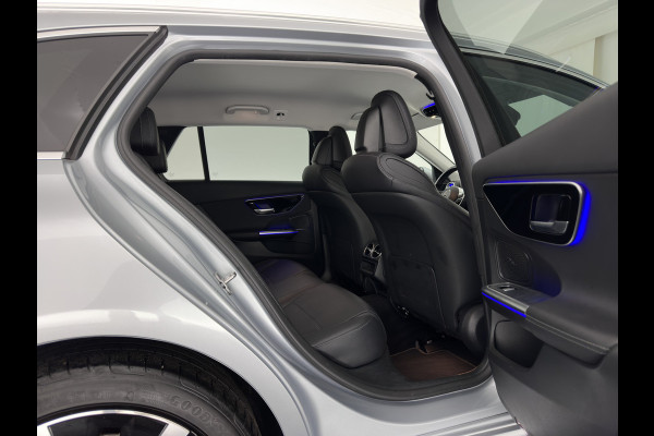 Mercedes-Benz C-Klasse Estate 300 e Luxury Line (Plug-in) [3-Fase-11kW] (INCL.BTW) Aut. *FULL-LED | AMBIENT-LIGHT | TOP-VIEW | MEMORY-PACK | WIDESCREEN-COCKPIT | HEATED-COMFORTSEATS | NAVI-FULLMAP | SHIFTPADDLES | PRIVACY-GLASS | DAB | 18''ALU*