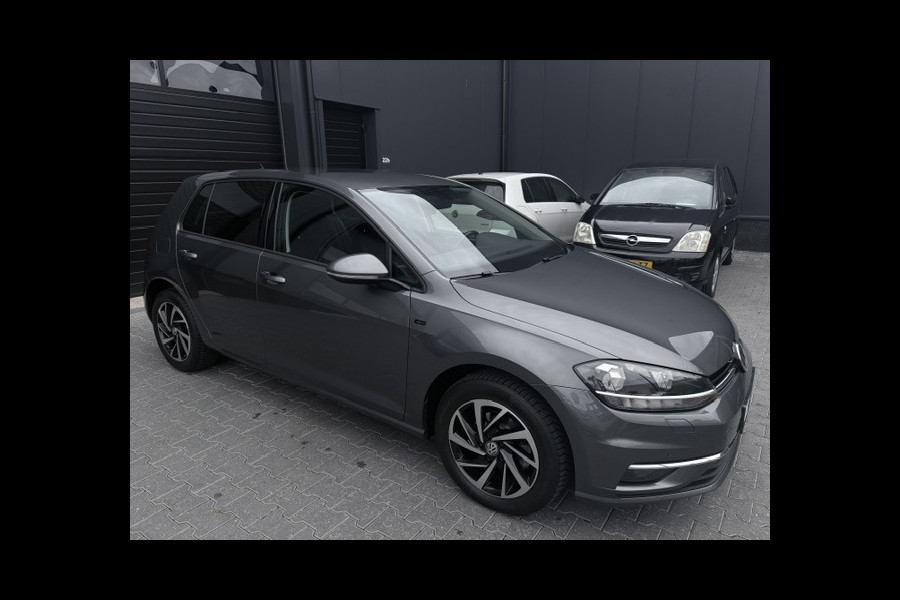 Volkswagen Golf 1.0 TSI 110PK DSG|JOIN|ACC|Carplay|Stoel verw|Clima|PDC|LMV|Navi|Dealer onderhouden|