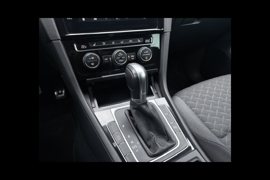 Volkswagen Golf 1.0 TSI 110PK DSG|JOIN|ACC|Carplay|Stoel verw|Clima|PDC|LMV|Navi|Dealer onderhouden|