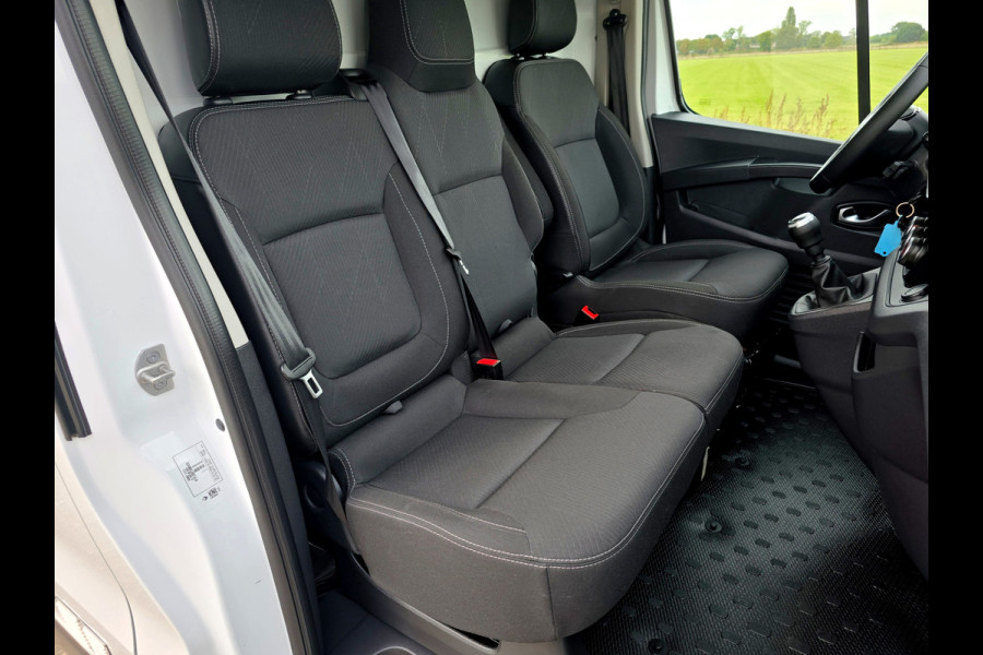 Renault Trafic 2.0 DCi L1 H1 - 131 Pk - Euro 6 - Airco - Cruise Control - ParkeerCamera