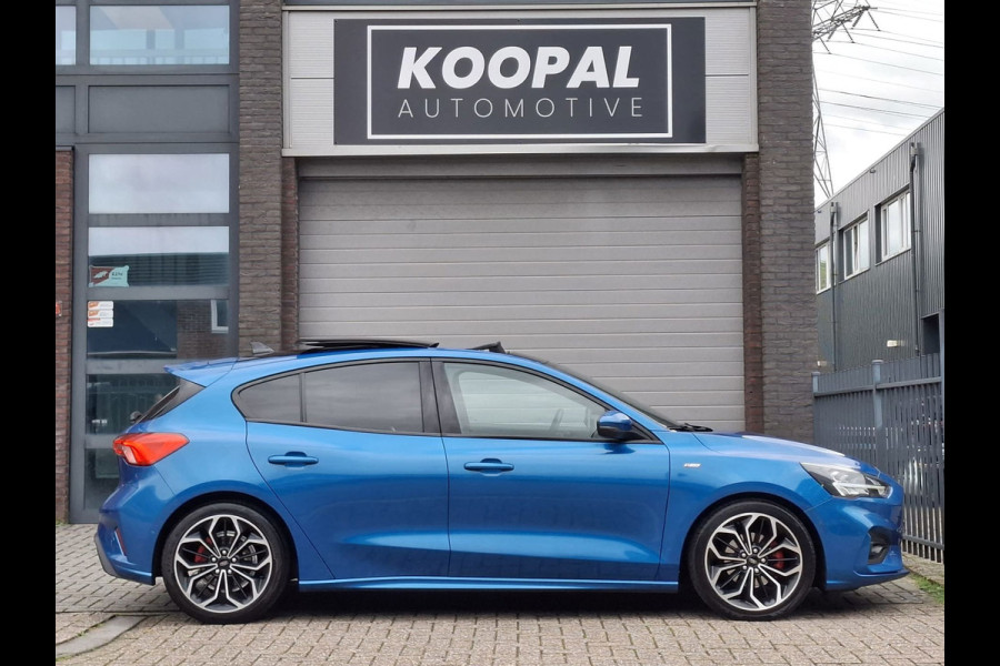 Ford Focus 1.0 EcoBoost ST Line | B&O | PANO | LED | Trekhaak | Camera | Dealer Onderhouden