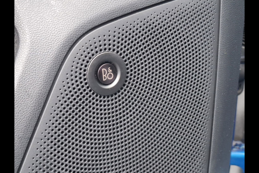 Ford Focus 1.0 EcoBoost ST Line | B&O | PANO | LED | Trekhaak | Camera | Dealer Onderhouden