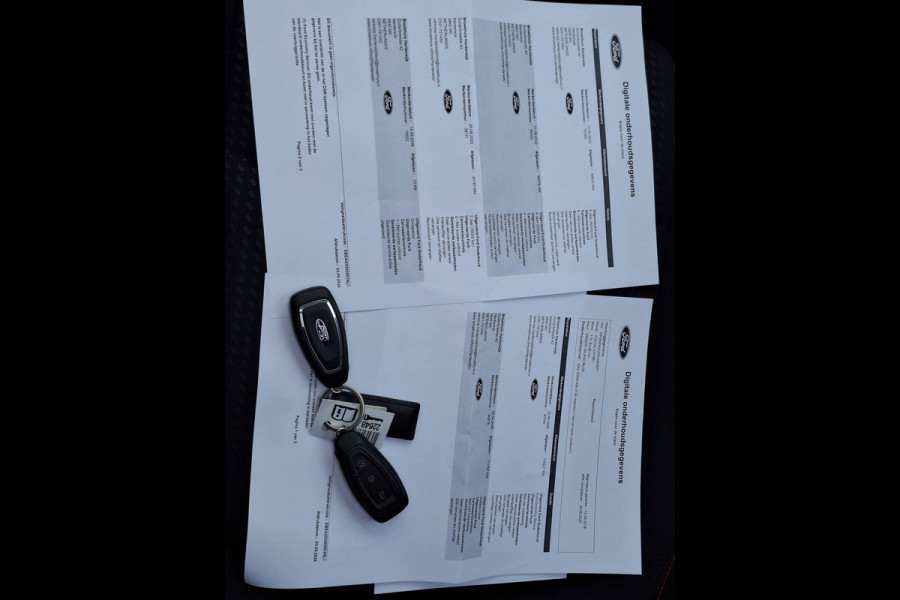 Ford Focus 1.0 EcoBoost ST Line | B&O | PANO | LED | Trekhaak | Camera | Dealer Onderhouden