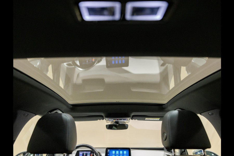 Volkswagen ID.3 First Max 58 kWh SOH 93% / 204pk / Panorama dak / Trekhaak / Leder / Stoel en stuur verwarming /