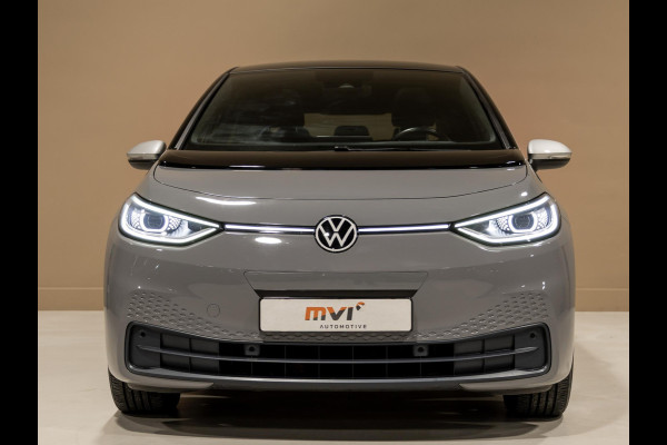 Volkswagen ID.3 First Max 58 kWh SOH 93% / 204pk / Panorama dak / Trekhaak / Leder / Stoel en stuur verwarming /