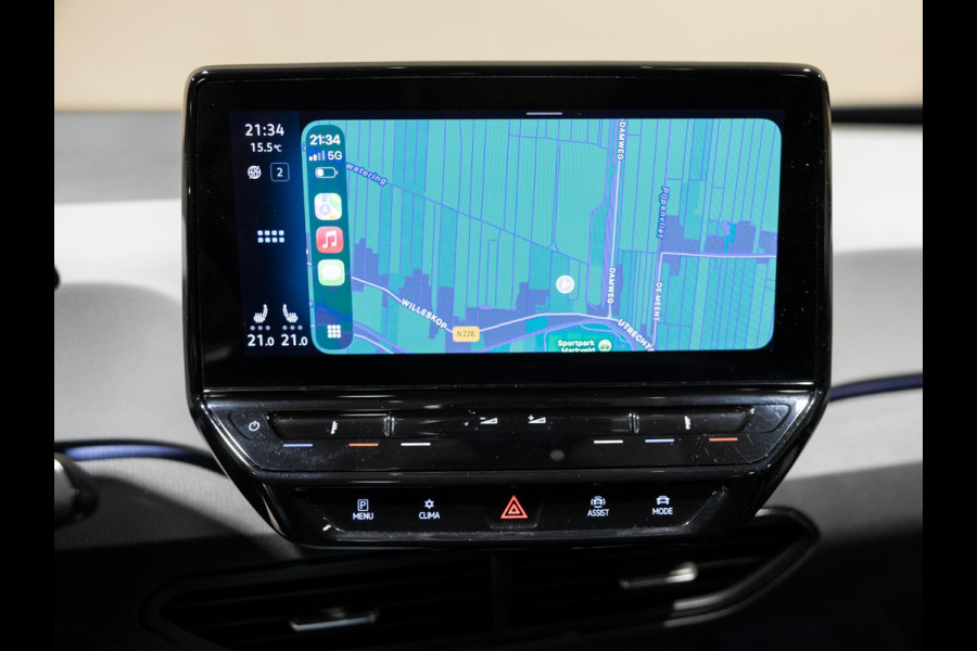 Volkswagen ID.3 First Max 58 kWh SOH 93% / 204pk / Panorama dak / Trekhaak / Leder / Stoel en stuur verwarming /