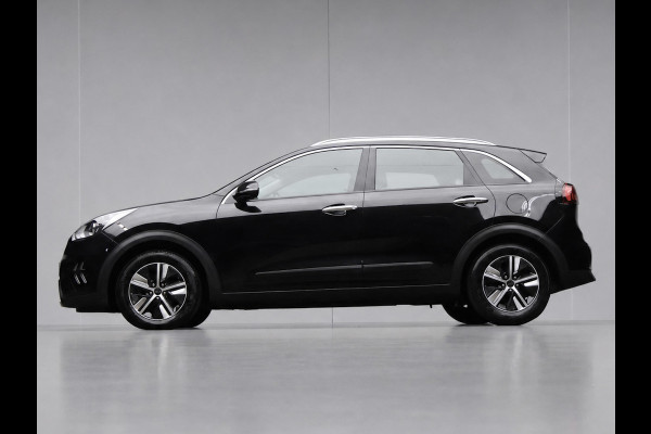 Kia Niro 1.6 GDi Hybrid DynamicLine Sport (APPLE CARPLAY,NAVI,CAMERA,ADAPTIVE CRUISE,CLIMATE,LED,SPORTSTOELEN,LM VELGEN)