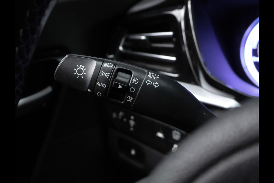 Kia Niro 1.6 GDi Hybrid DynamicLine Sport (APPLE CARPLAY,NAVI,CAMERA,ADAPTIVE CRUISE,CLIMATE,LED,SPORTSTOELEN,LM VELGEN)
