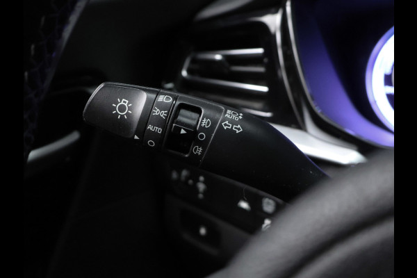 Kia Niro 1.6 GDi Hybrid DynamicLine Sport (APPLE CARPLAY,NAVI,CAMERA,ADAPTIVE CRUISE,CLIMATE,LED,SPORTSTOELEN,LM VELGEN)