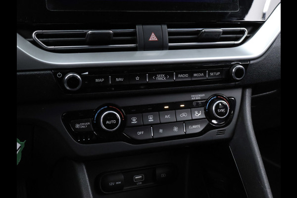 Kia Niro 1.6 GDi Hybrid DynamicLine Sport (APPLE CARPLAY,NAVI,CAMERA,ADAPTIVE CRUISE,CLIMATE,LED,SPORTSTOELEN,LM VELGEN)