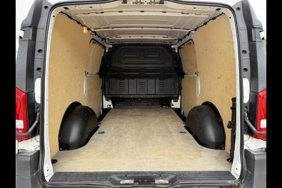 Mercedes-Benz Vito 114 1.9 CDI L2H1 Dubbele schuif LED Climate Control Camera Cruise Control Carplay Parkeersensoren v+a