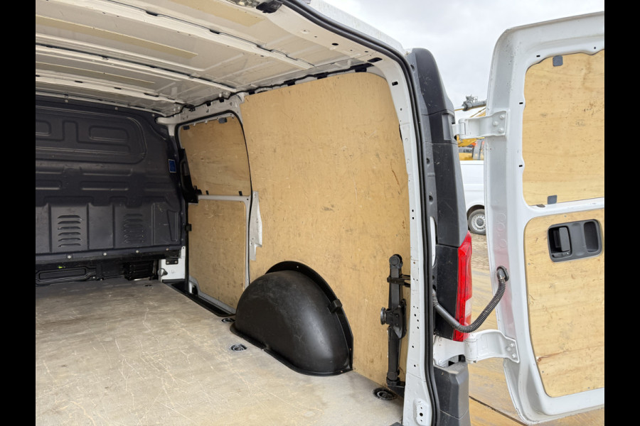 Mercedes-Benz Vito 114 1.9 CDI L2H1 Dubbele schuif LED Climate Control Camera Cruise Control Carplay Parkeersensoren v+a