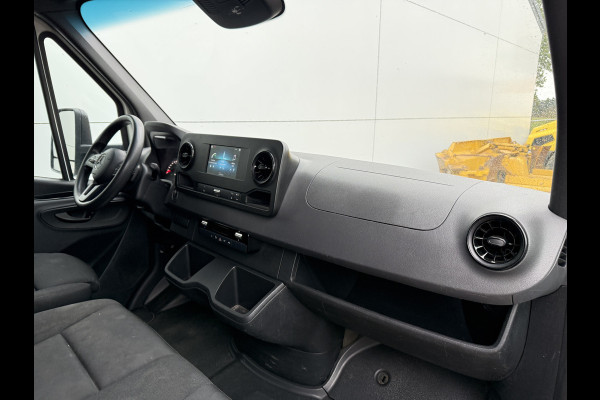 Mercedes-Benz Sprinter 514 2.1 CDI Automaat Laadklep Bakwagen Dubbellucht Climate Control Cruise Control Apple Carplay Meubelbak Koffer
