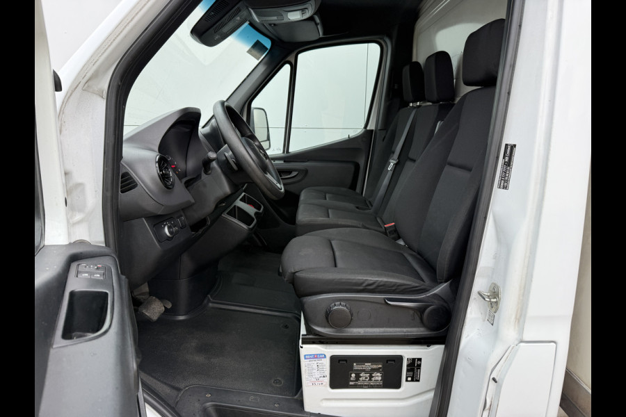 Mercedes-Benz Sprinter 514 2.1 CDI Automaat Laadklep Bakwagen Dubbellucht Climate Control Cruise Control Apple Carplay Meubelbak Koffer