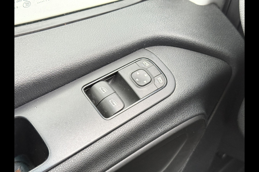 Mercedes-Benz Sprinter 514 2.1 CDI Automaat Laadklep Bakwagen Dubbellucht Climate Control Cruise Control Apple Carplay Meubelbak Koffer