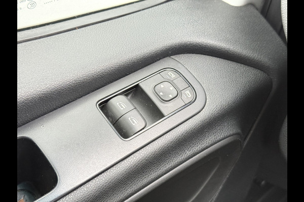 Mercedes-Benz Sprinter 514 2.1 CDI Automaat Laadklep Bakwagen Dubbellucht Climate Control Cruise Control Apple Carplay Meubelbak Koffer