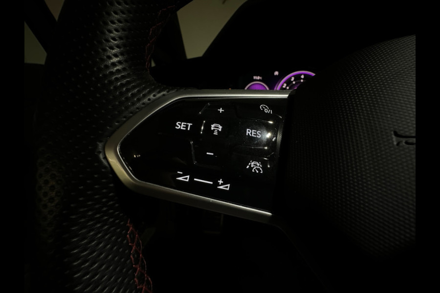 Volkswagen Golf 2.0 TSI GTI Clubsport Pano|Akrapovic|Keyless|ACC|Lane Assist