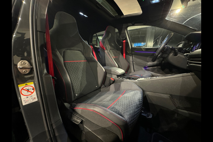 Volkswagen Golf 2.0 TSI GTI Clubsport Pano|Akrapovic|Keyless|ACC|Lane Assist