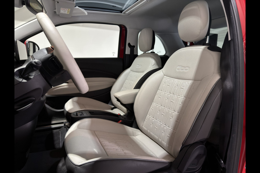 Fiat 500 La Prima 42 kWh | Panorama dak | Apple carplay  / Android auto | JBL! premium audio |