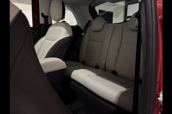 Fiat 500 La Prima 42 kWh | Panorama dak | Apple carplay  / Android auto | JBL! premium audio |