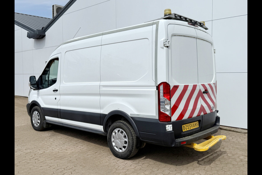 Ford Transit 2.0 TDCI 130PK L2H2 Airco Cruise Control Parkeersensoren Stoelverwarming Zwaailampen Kastwand Inbouw