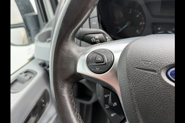 Ford Transit 2.0 TDCI 130PK L2H2 Airco Cruise Control Parkeersensoren Stoelverwarming Zwaailampen Kastwand Inbouw