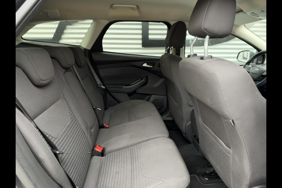 Ford FOCUS Wagon 1.5 Titanium 1e Eigenaar|Navi|Clima|Cruise|PDC V+A|Sony Sound|Stoelverwarming|APK tot 01-2027