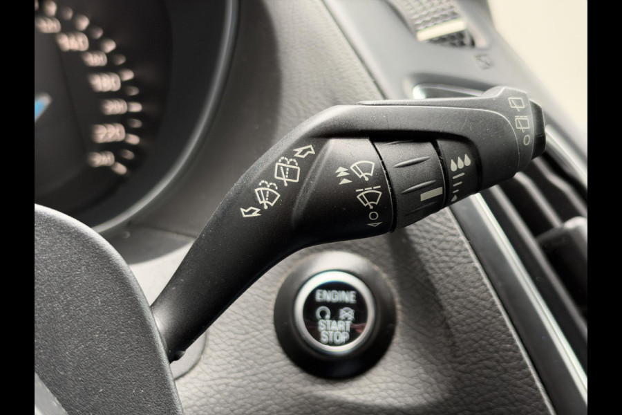 Ford FOCUS Wagon 1.5 Titanium 1e Eigenaar|Navi|Clima|Cruise|PDC V+A|Sony Sound|Stoelverwarming|APK tot 01-2027