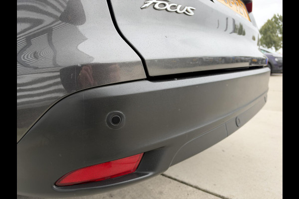 Ford FOCUS Wagon 1.5 Titanium 1e Eigenaar|Navi|Clima|Cruise|PDC V+A|Sony Sound|Stoelverwarming|APK tot 01-2027