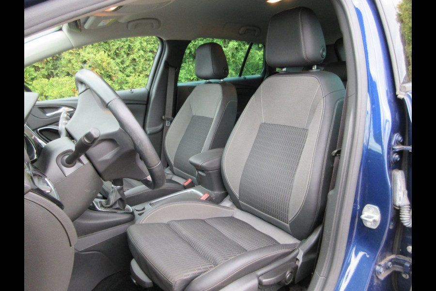 Opel Astra Sports Tourer 1.2 Edition * Camera * Trekhaak *