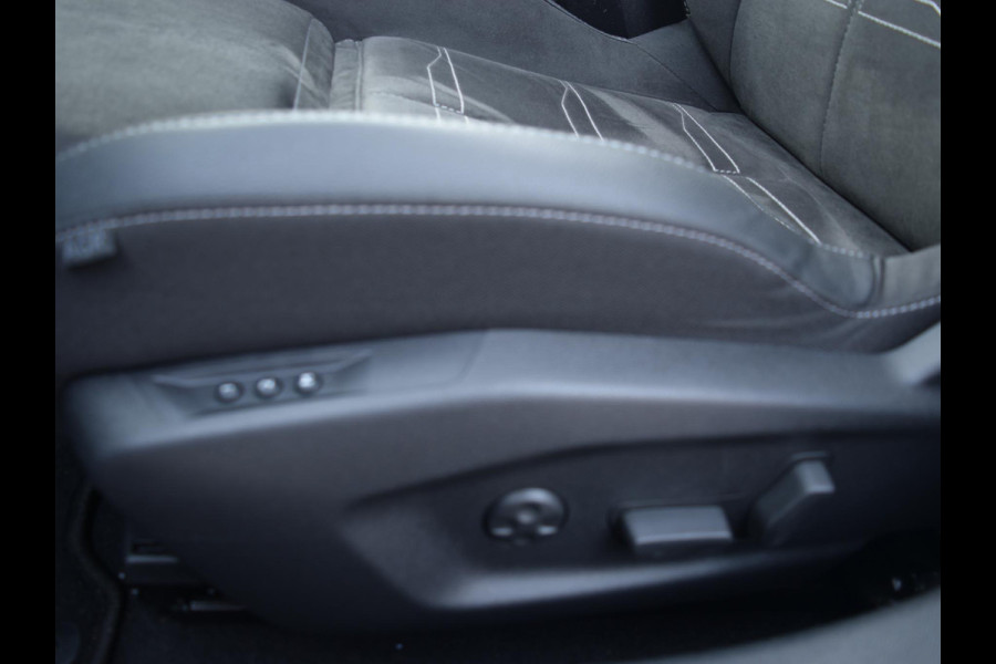 Opel Astra 1.2 Turbo Hybrid Ultimate Schuifdak l Apple Carplay/Android Auto l keyless entry