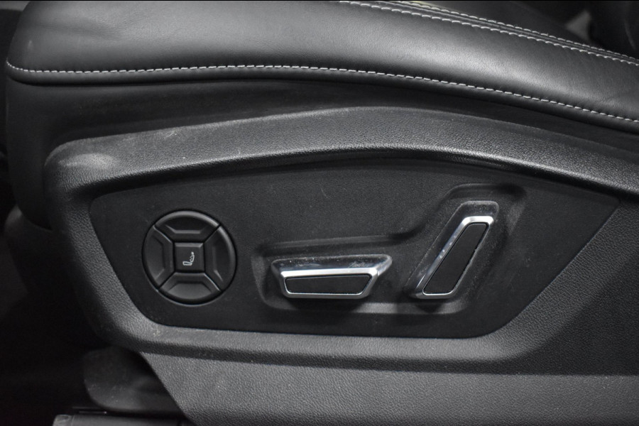Audi Q8 60 TFSI e quattro S-Line Competition 462pk | AKRAPOVIC | MASSAGE