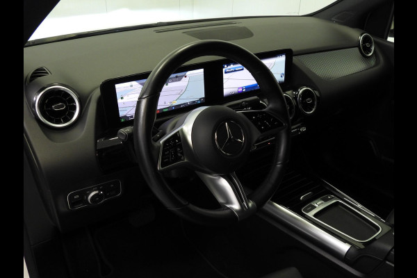 Mercedes-Benz B-Klasse B250e Business Line TREKH./NAVI/CAMERA/LED/17"LMV!