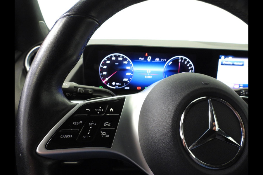 Mercedes-Benz B-Klasse B250e Business Line TREKH./NAVI/CAMERA/LED/17"LMV!