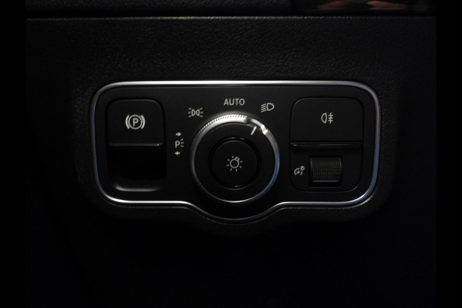 Mercedes-Benz B-Klasse B250e Business Line TREKH./NAVI/CAMERA/LED/17"LMV!