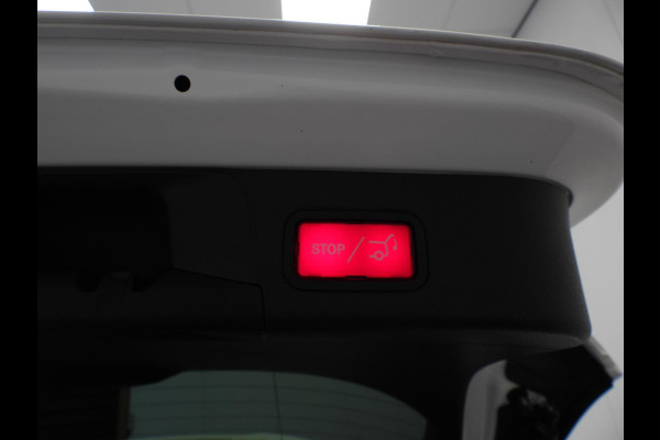 Mercedes-Benz B-Klasse B250e Business Line TREKH./NAVI/CAMERA/LED/17"LMV!