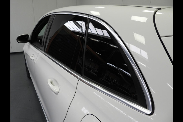 Mercedes-Benz B-Klasse B250e Business Line TREKH./NAVI/CAMERA/LED/17"LMV!