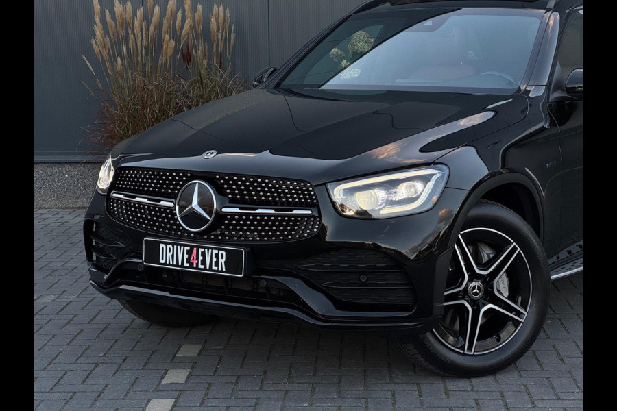 Mercedes-Benz GLC 300e 4MATIC AMG FULL PANO|LEDER|NAVI|LED